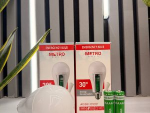 لامپ اضطراری 30 وات برند Metro Golf مدل پایه E27